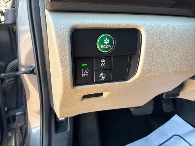 2017 Honda Accord Hybrid EX-L - Photo 10