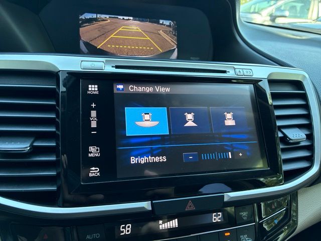 2017 Honda Accord Hybrid EX-L - Photo 14