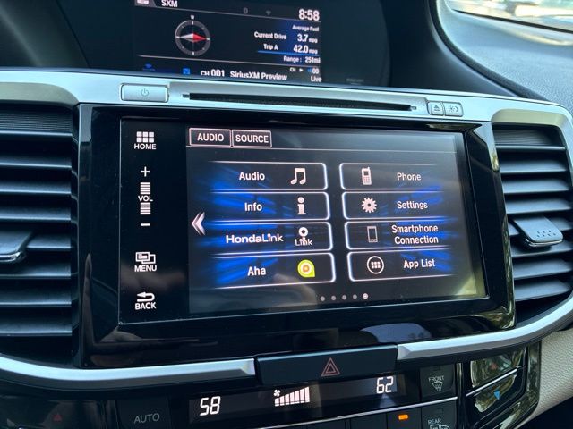 2017 Honda Accord Hybrid EX-L - Photo 16