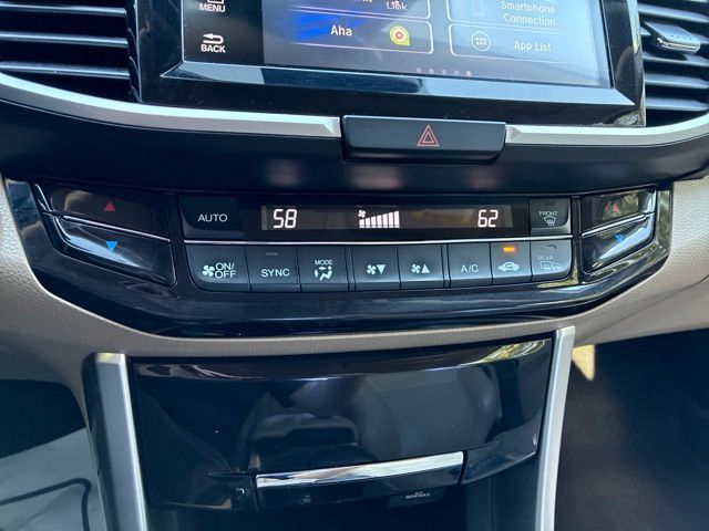 2017 Honda Accord Hybrid EX-L - Photo 17