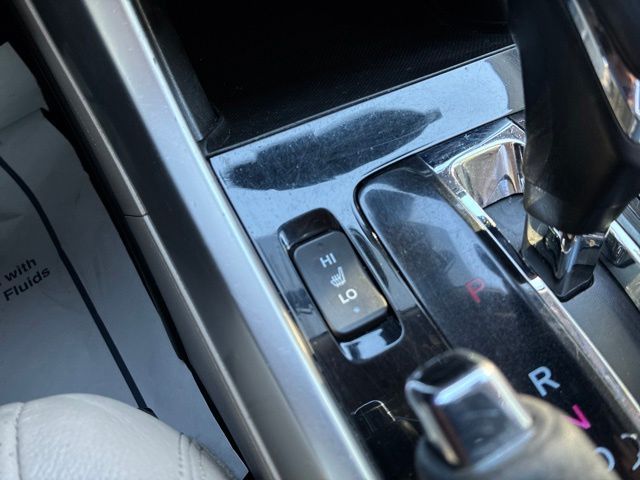 2017 Honda Accord Hybrid EX-L - Photo 19