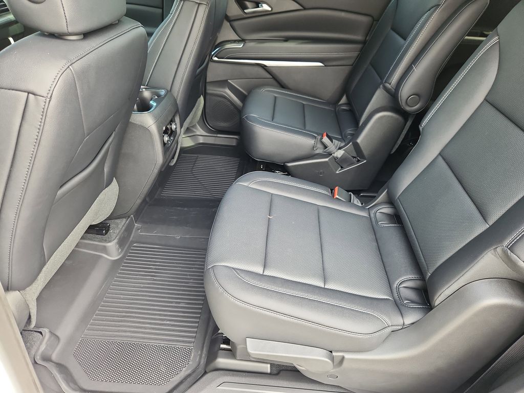 2025 Chevrolet Traverse LT - Photo 8
