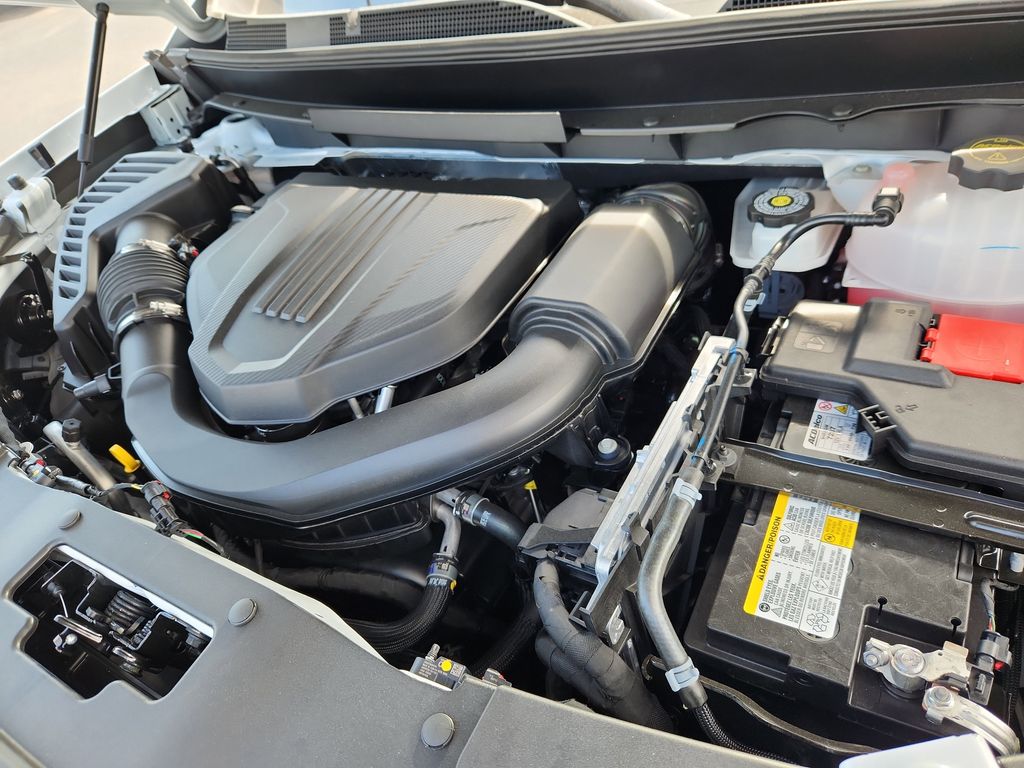 2025 Chevrolet Traverse LT - Photo 14