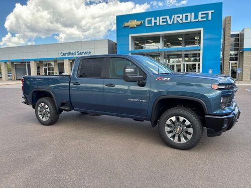2026 Chevrolet Silverado 2500HD Custom